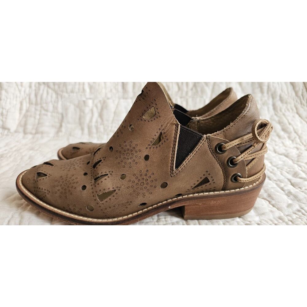 Anthropologie‎ Musse & Cloud Western Perforated Leather Womens 7 Boots Booties - Picture 3 of 7